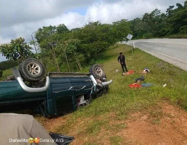 4 jóvenes escapan de la muerte en vuelco de vehículo en Tasba Pri, Puerto Cabezas