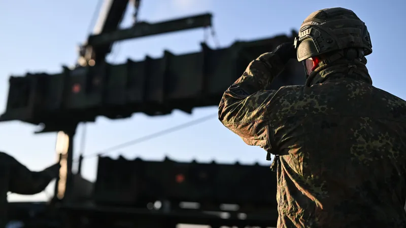 Sin misiles ni millones: enfrían expectativas de Kiev en la cumbre de Defensa de la UE
