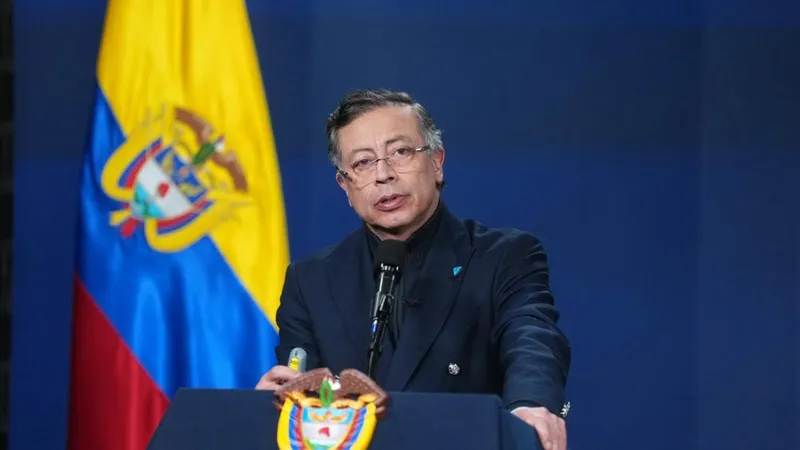 Petro insiste en que hubo “fraude” electoral y dice dónde se cometió