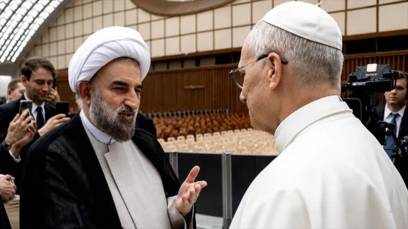 Irán insta al Papa a pronunciarse contra sanciones injustas de EEUU