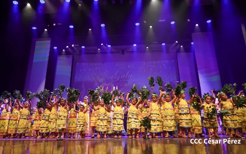 Escuelas de Arte rinden homenaje a las fiestas tradicionales de Santo Domingo de Guzmán