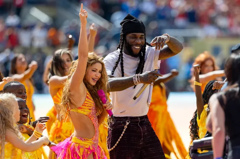 ‘Dai Dai’ de Shakira y Burna Boy mantiene su impulso en el No. 1 de múltiples charts de Billboard