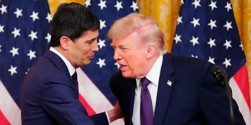Trump afirma que Warsh de la Fed "hará lo que tenga que hacer" respecto a las tasas de interés