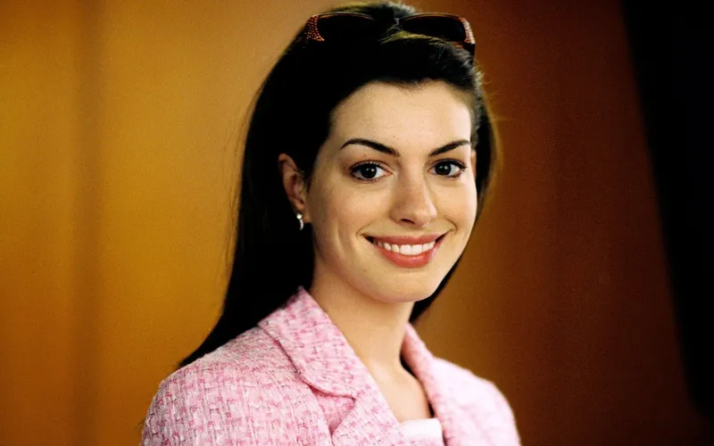 Anne Hathaway revela su mayor secreto: quedó ciega de un ojo por diez años