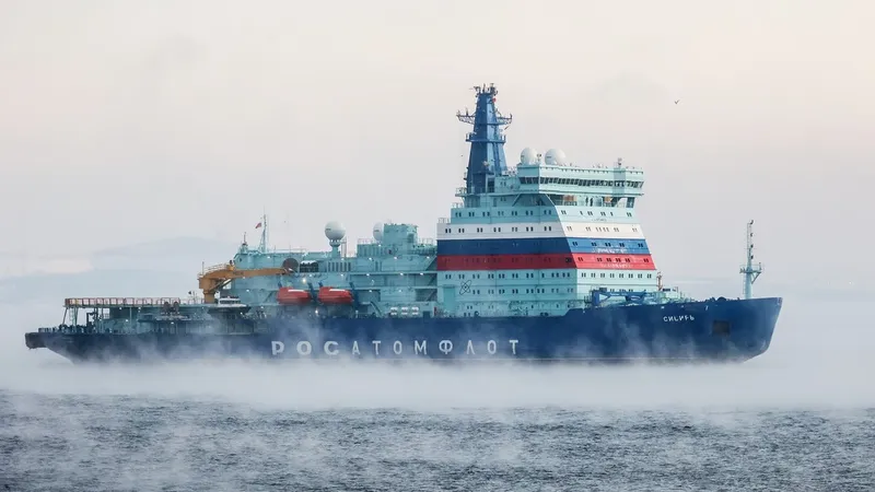 China defiende su cooperación con Rusia en el Ártico y rechaza la "mentalidad de Guerra Fría"