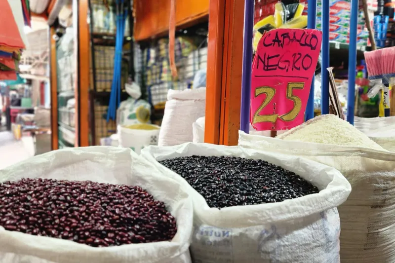 Frijoles, azúcar y verduras suben de precio esta semana