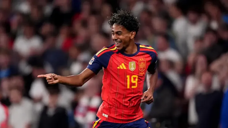 "No sé quién ganará el Balón de Oro, pero el mejor jugador del mundo es Lamine Yamal"