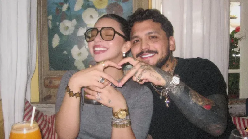 Una fiesta rosa, caviar y mucho amor: así celebró Ángela Aguilar sus 23 años junto a Christian Nodal