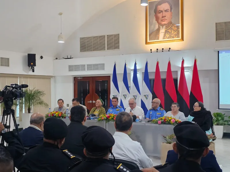 Reforma a la Constitución respaldada por las fuerzas policiales