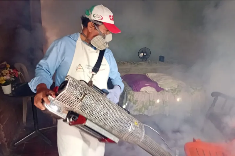 Familias de San Judas se suman a la lucha contra los mosquitos