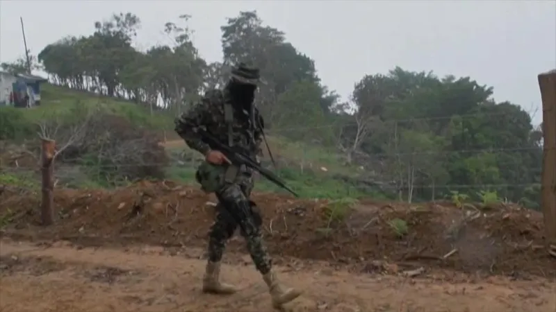 Gobierno de Colombia enfrenta su primer paro armado