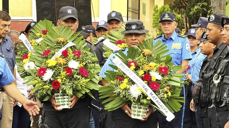 Policía de Nicaragua honra la memoria de sus miembros fallecidos en cumplimiento del deber