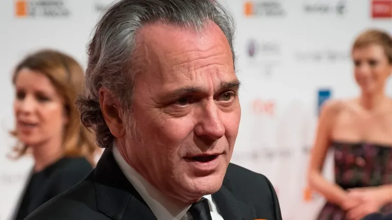 José Coronado (69 años), actor: "Mi padre era ingeniero y me aconsejó y trabajó para que yo fuese a la universidad"