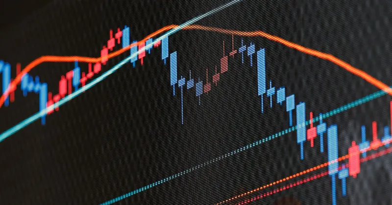 Bolsas asiáticas caen mientras se frena el repunte de las acciones de IA y baja el petróleo