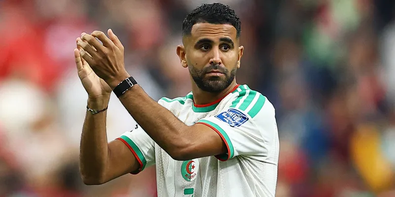Mahrez dice adiós a Argelia después de caer ante Suiza en el Mundial