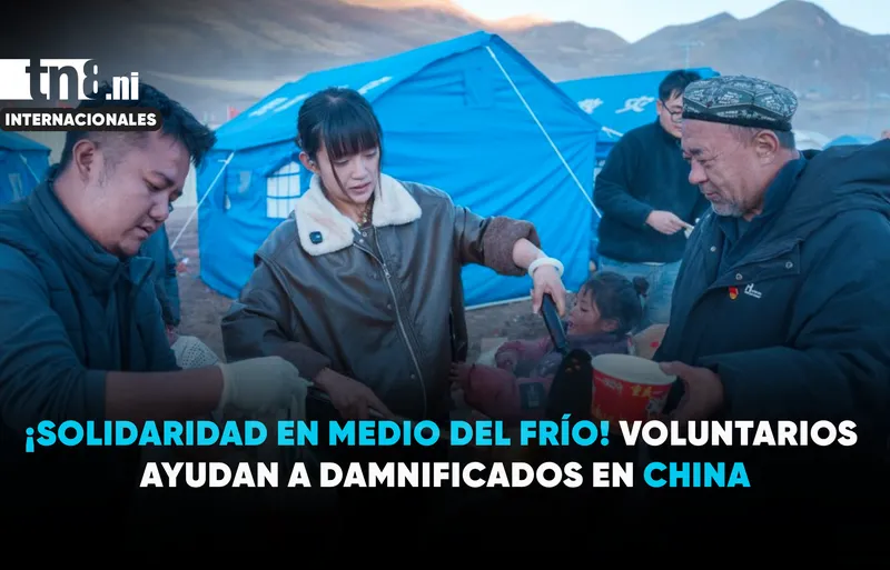 ¡Solidaridad en medio del frío! Voluntarios ayudan a afectados por terremoto en China