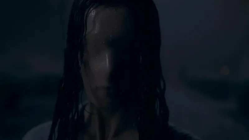 9 episodios realmente escalofriantes: aunque no te acuerdes de ella es una de las mejores miniseries de Netflix