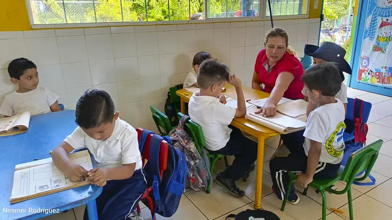Teleclases reforzarán matemáticas, inglés e historia desde los hogares de Nicaragua