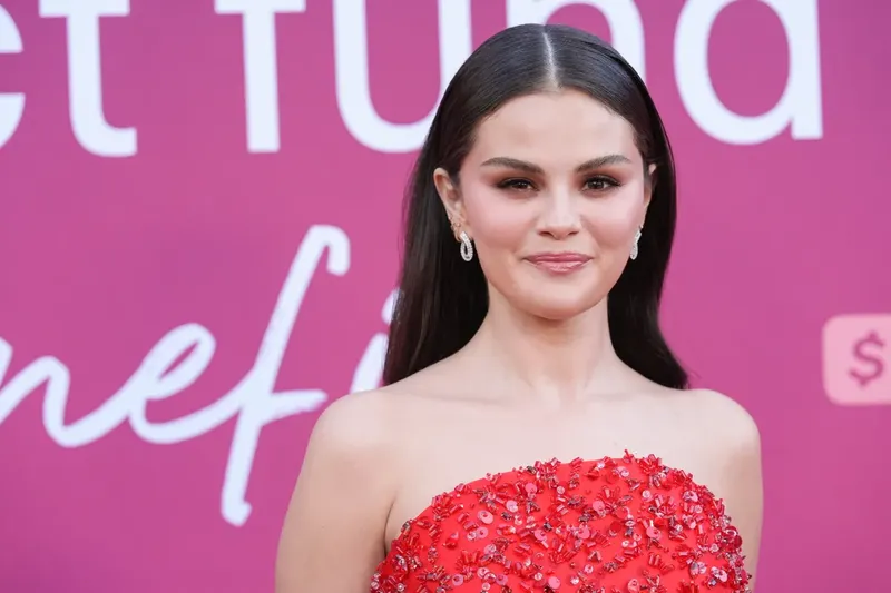 Selena Gomez reveló que vapear cambió su voz