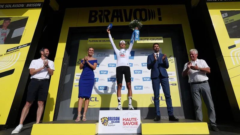 Isaac Del Toro recuperó el maillot blanco y se colocó tercero en la general del Tour de France