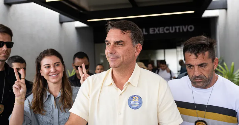 Brasil investiga posible financiación extranjera a la campaña de Flávio Bolsonaro
