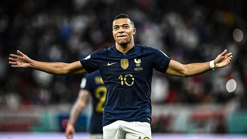 Mbappé llevará a África consigo si gana el Balón de Oro