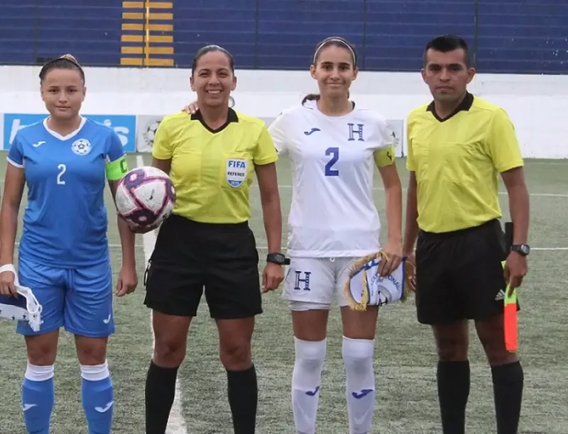 Árbitros nicaragüenses Henry Pupiro y Tatiana Guzmán destacaron en la Copa del Mundo