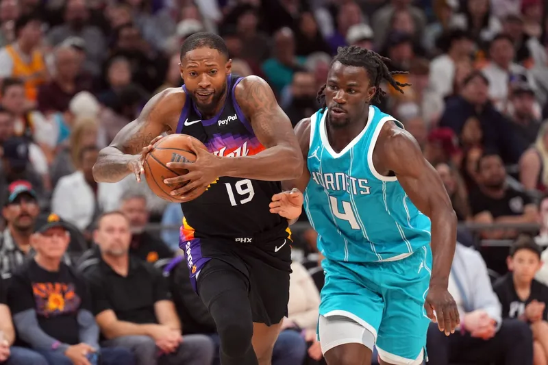 Haywood Highsmith regresa a los Suns