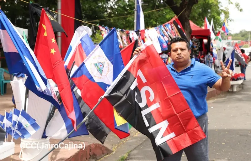 Comerciantes reportan alta demanda de artículos del 47/19