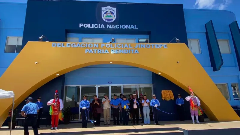 Inauguran en Jinotepe la estación policial 381