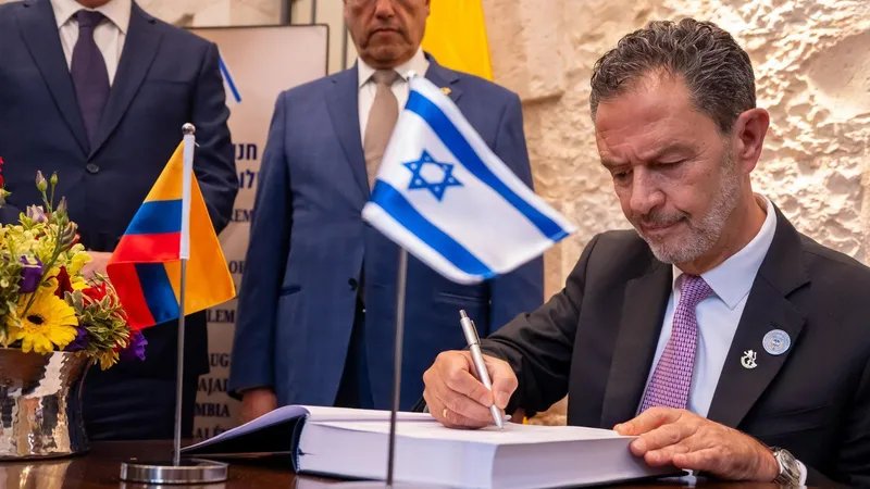 Colombia se retira del Grupo de La Haya: acusa que la alianza solo busca "aislar y atacar a Israel"
