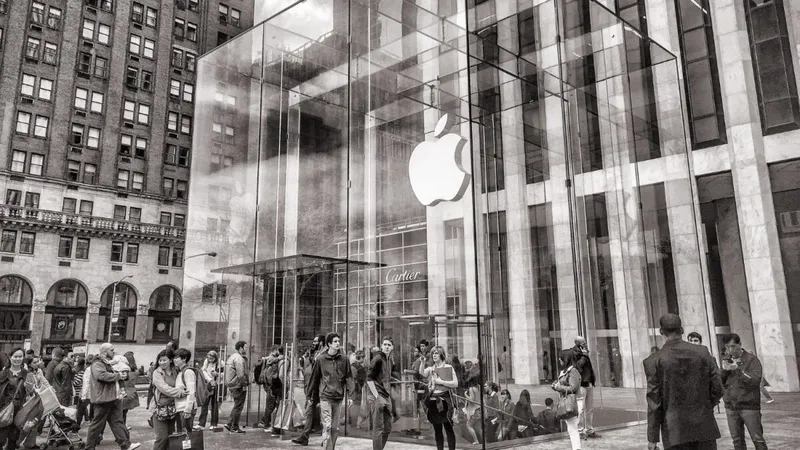 Apple quiere evitar que la IA encarezca sus próximos iPhone: la solución podría estar en China