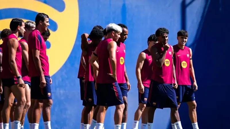 El Barça, a recuperar el liderato ante un Rayo que aún no conoce la victoria