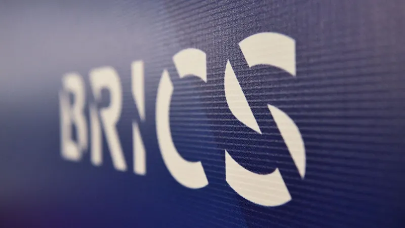 La agresión de Occidente contra Rusia contribuye a la ampliación de los BRICS, asegura la inteligencia rusa
