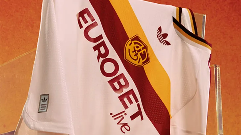 ¡Roma llamó! Esta camiseta visitante raya en la perfección