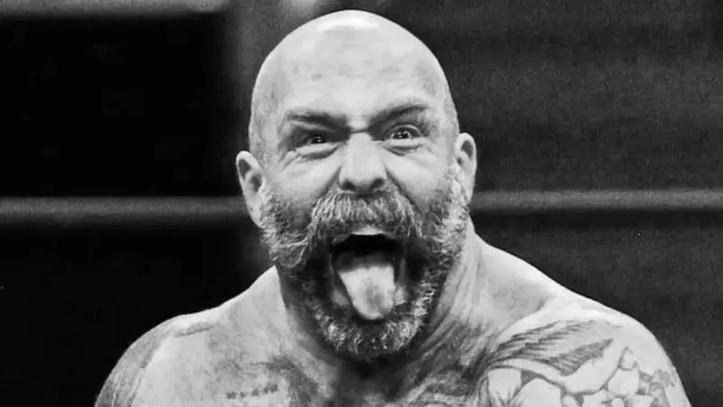Muere Andy “The Butcher” Williams, músico de Every Time I Die y luchador de AEW tras desvanecerse en una pelea