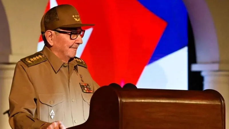 Cuba destaca la ola de repudio a “la acusación fraudulenta e ilegal” de EEUU contra Raúl Castro