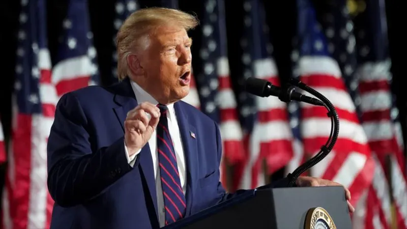 Alertan de interferencia: Trump cesa a comisionados federales de elecciones
