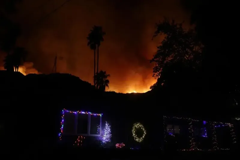 EEUU: Incendios forestales en el estado de Washington provocan la evacuación de 60.000 personas