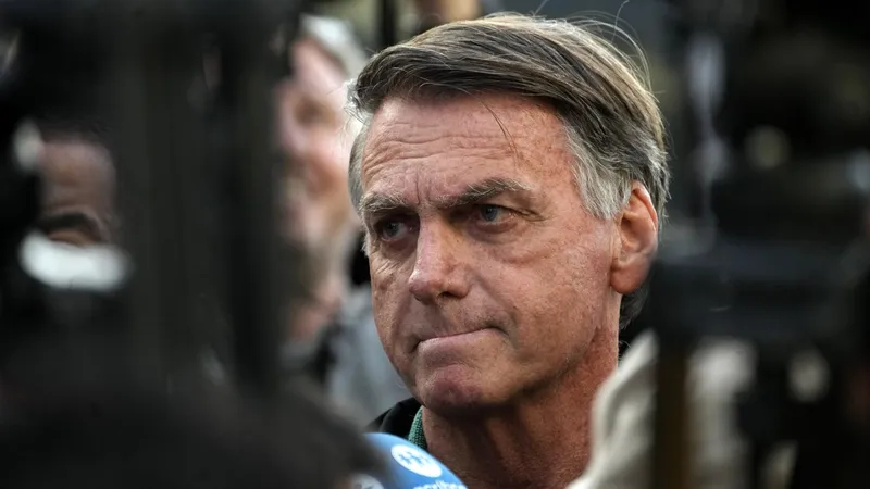 Piden anular la condena a Jair Bolsonaro por intento de golpe de Estado en Brasil