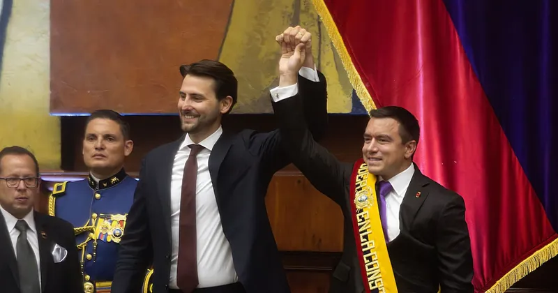 Niels Olsen renuncia a la presidencia de la Asamblea Nacional del Ecuador