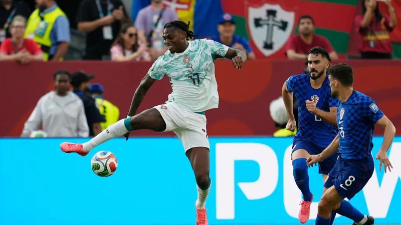 Al Barça se le abre otra vía como la de Rashford con Leao