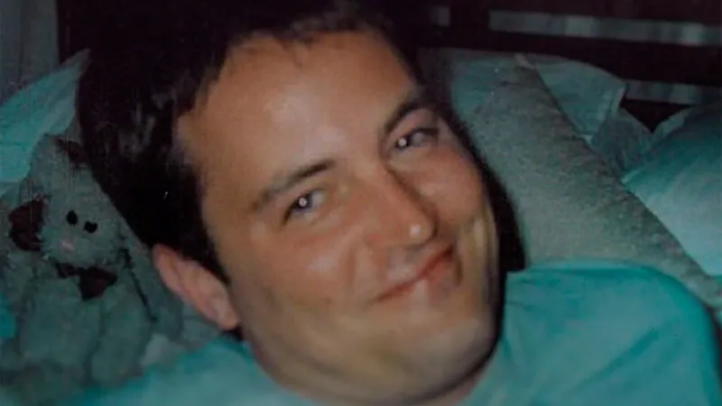 El documental sobre Matthew Perry deja impactantes revelaciones sobre el actor: "Apenas podía caminar; tenía enfermeros las 24 horas del día, los siete días de la semana"
