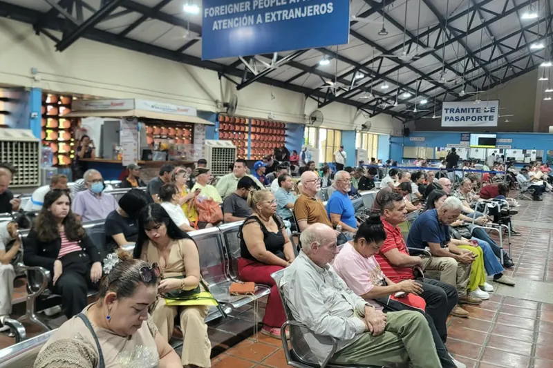 Requisitos para solicitar visa de salida para menores en país