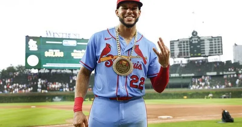 Tres cuadrangulares y debut soñado para el dominicano Joshua Báez en Grandes Ligas