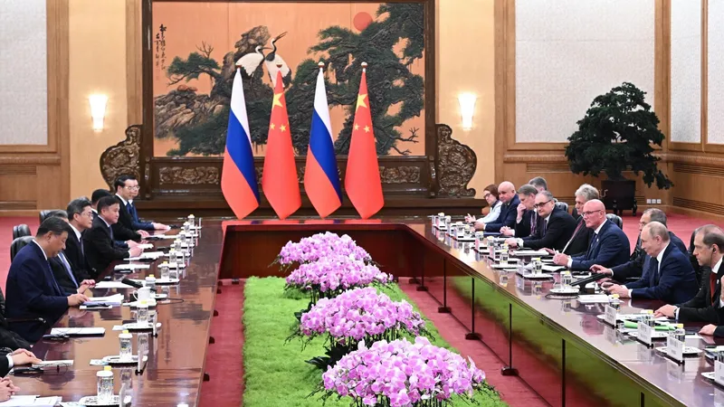 Comienzan las negociaciones entre Putin y Xi en formato extendido