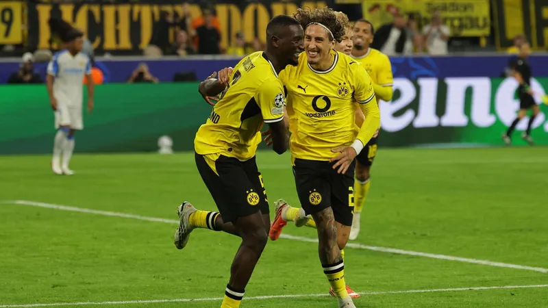 Serhou Guirassy hizo historia con Borussia Dortmund en la Champions League