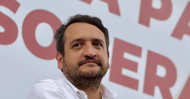 Hijo del expresidente AMLO renuncia a cargo en partido gobernante Morena: busca ser diputado