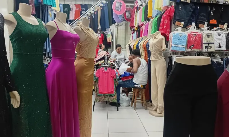 Comerciantes esperan repunte de ventas por promociones escolares