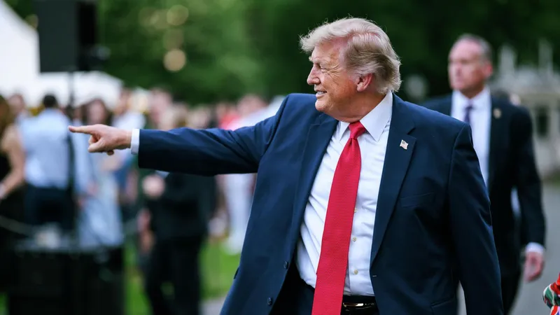 Detalles finales del acuerdo con Irán "se están discutiendo" y "se anunciarán próximamente": Trump